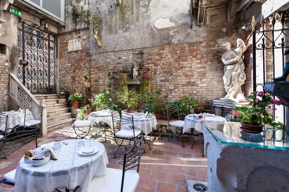 Hotel Al Ponte Mocenigo Венеция Экстерьер фото