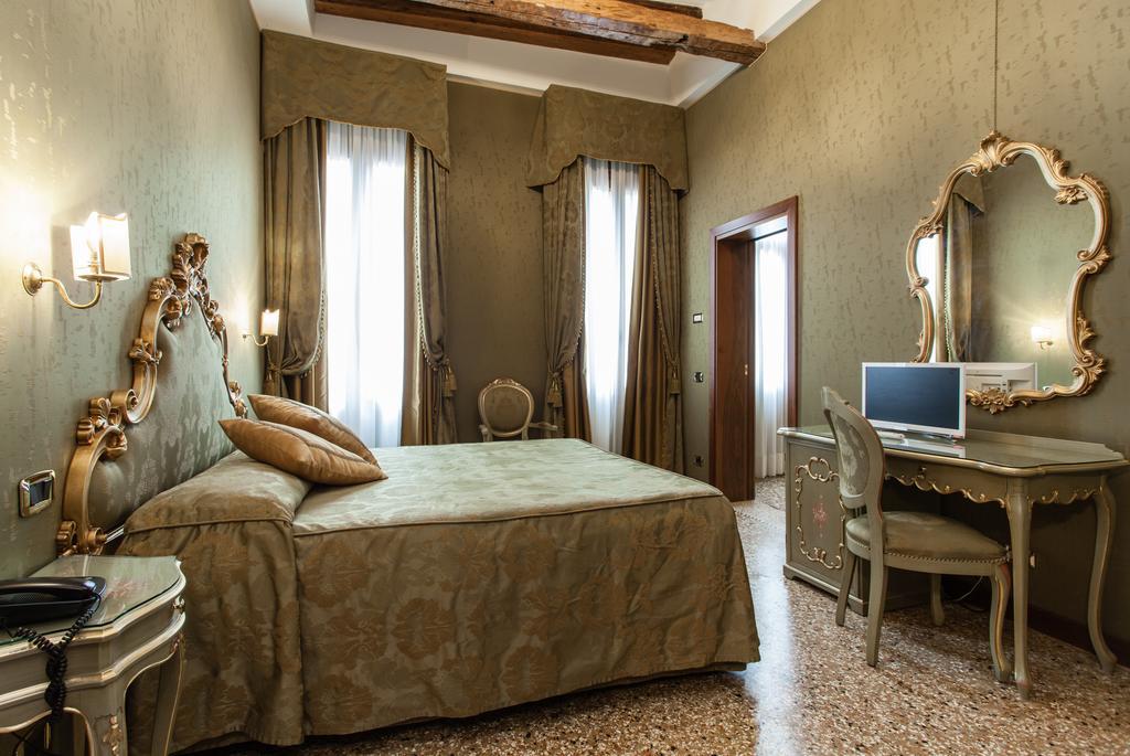 Hotel Al Ponte Mocenigo Венеция Экстерьер фото