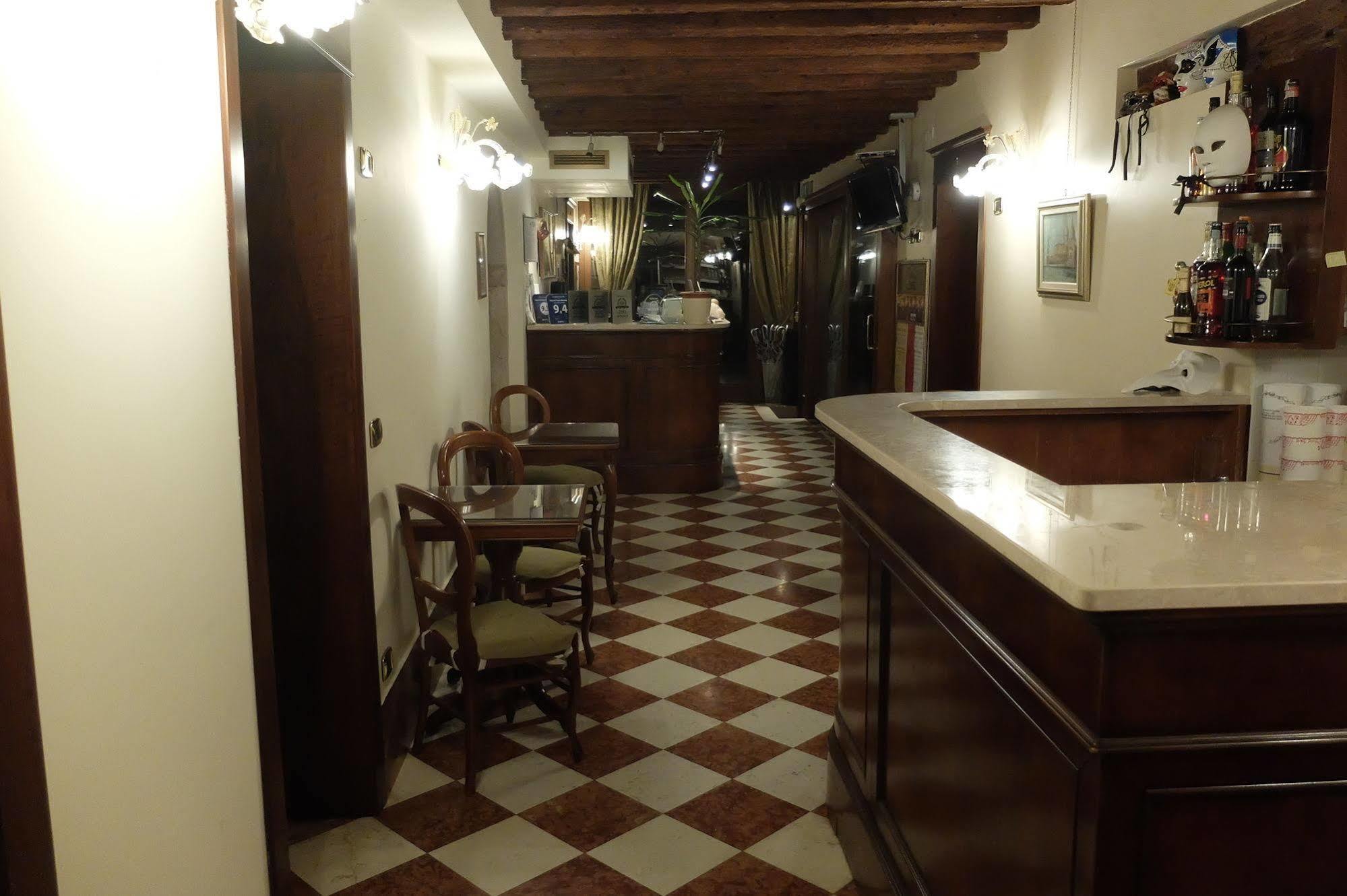 Hotel Al Ponte Mocenigo Венеция Экстерьер фото